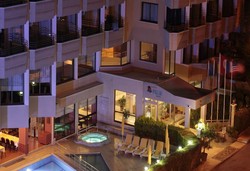 Palm Hotel - Снимка