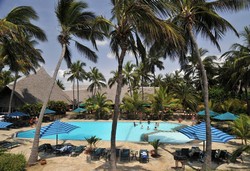 Bahari Beach Hotel - Снимка