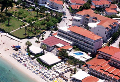 Нощувка на база Закуска и вечеря в Hanioti Grand Hotel 4*, Ханиоти, Халкидики - Снимка