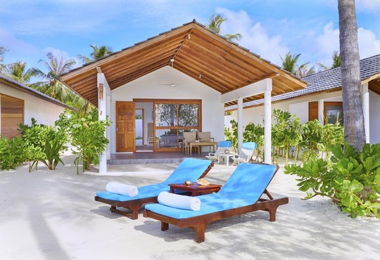 Innahura Maldives Resort  - снимка - 5