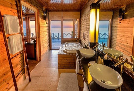 Komandoo Maldives Island Resort - снимка - 7
