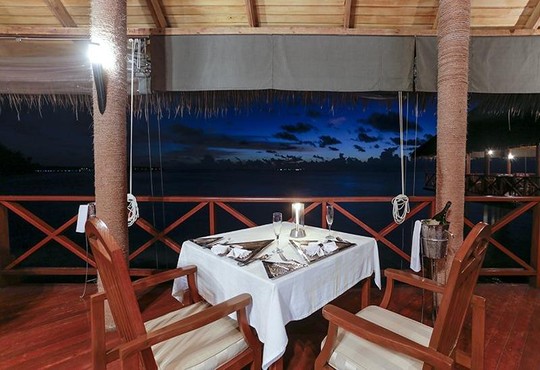 Medhufushi Island Resort - снимка - 17