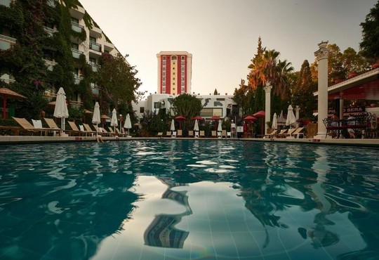 Club Sera Hotel - снимка - 32