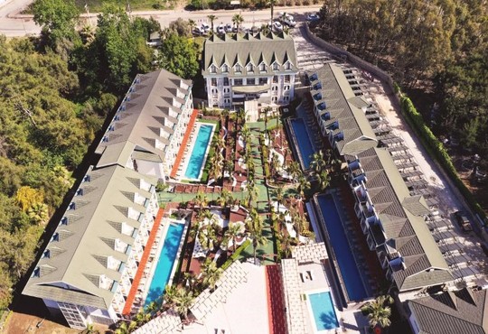 Green Forest Holiday Village - снимка - 2