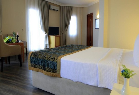 Roseira Beach Resort - снимка - 9