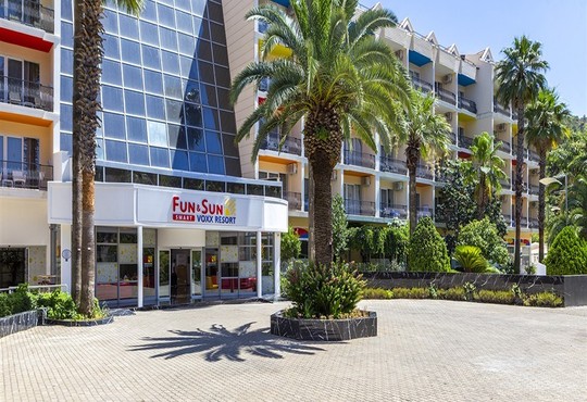 Smart Voxx Resort Hotel - снимка - 12