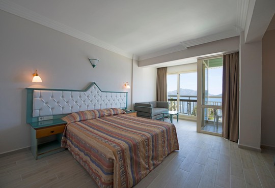 Flamingo Beach Hotel - снимка - 14