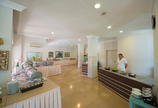 Flamingo Beach Hotel - снимка - 19