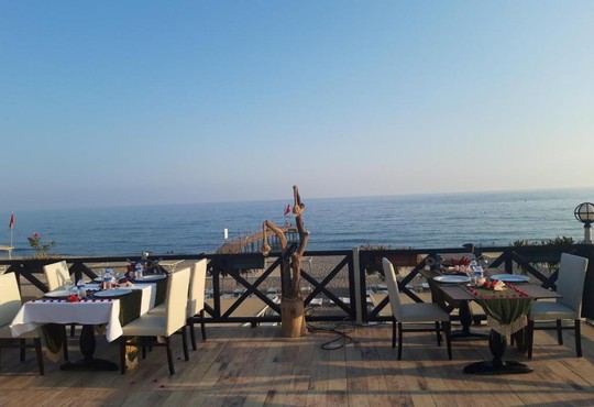 Turtas Club Hotel - снимка - 11