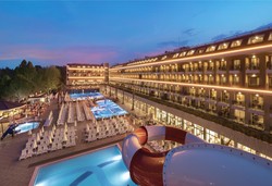 Aydinbey Queens Palace & Spa - Снимка