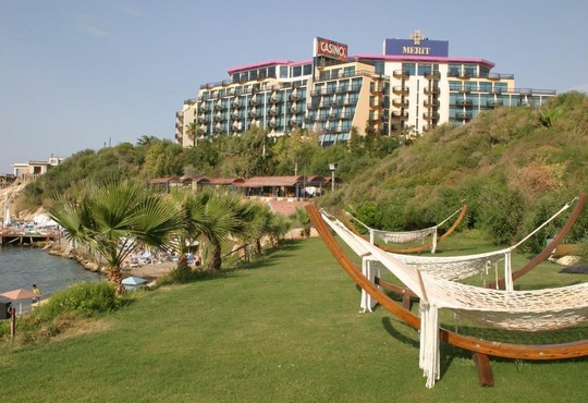 Merit Crystal Cove Hotel - снимка - 21