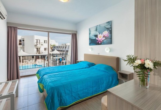 Penelope Beach Hotel & Apartments - снимка - 4