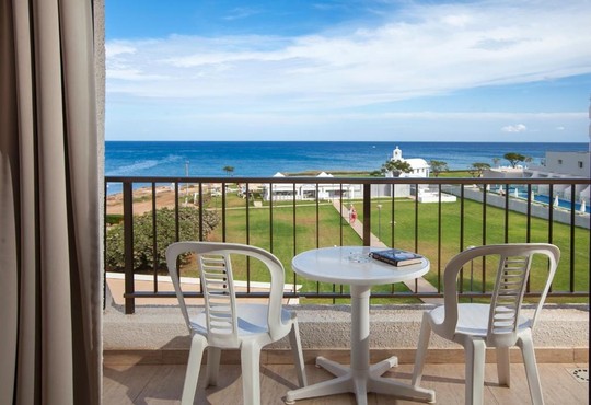 Penelope Beach Hotel & Apartments - снимка - 3