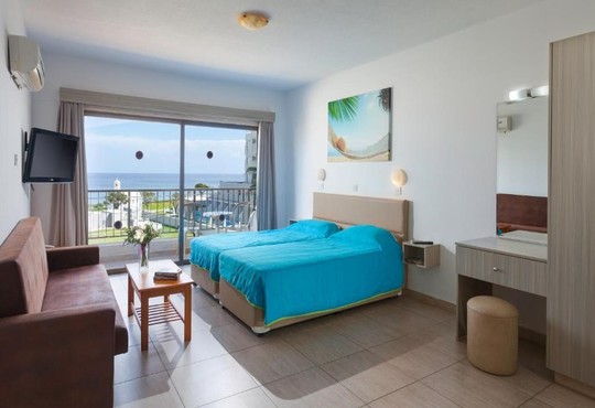 Penelope Beach Hotel & Apartments - снимка - 6