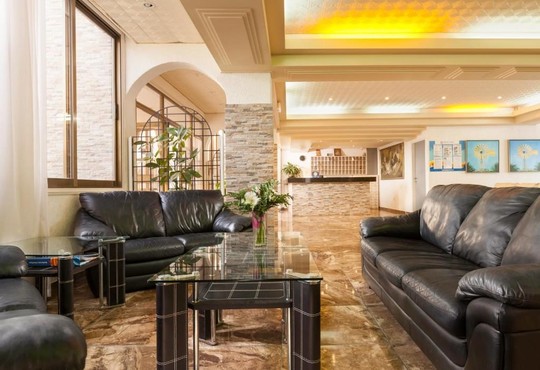 Penelope Beach Hotel & Apartments - снимка - 20