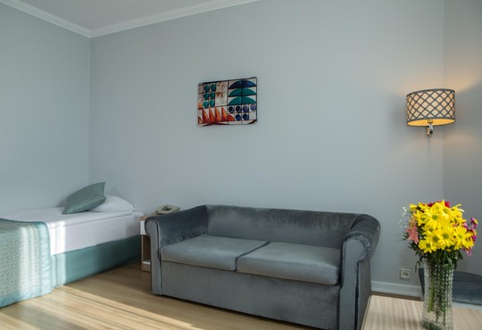 Adonis Hotel - снимка - 4