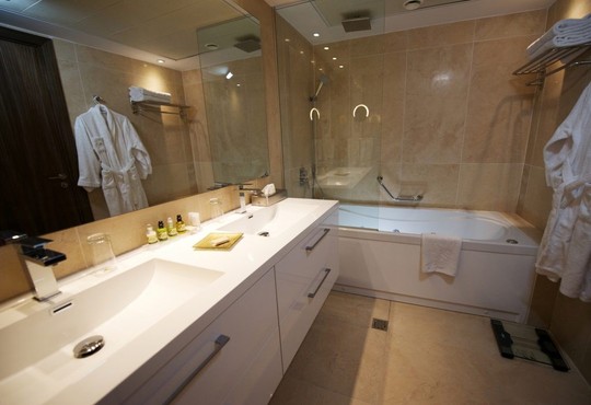 Adams Beach Deluxe Wing & Suites (adults Only) - снимка - 18