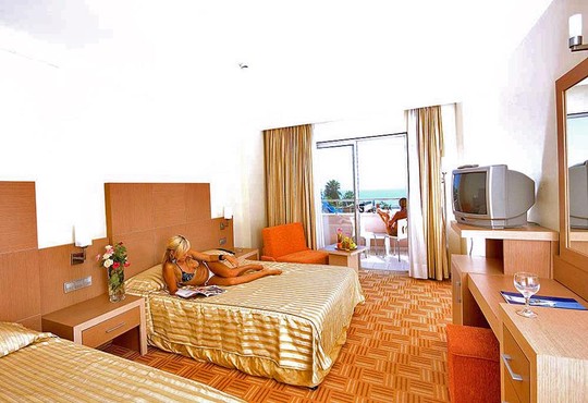 Holiday Garden Resort - снимка - 6