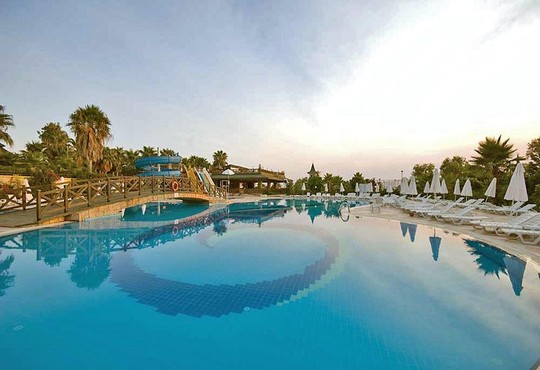 Holiday Garden Resort - снимка - 16