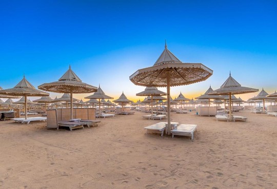 The Grand Hotel Hurghada - снимка - 1