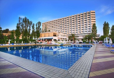 Нощувка на база Закуска и вечеря в Pallini Beach Hotel 4*, Калитеа, Халкидики - Снимка