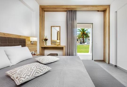 Iris Hotel - Siviri 3* - снимка - 8