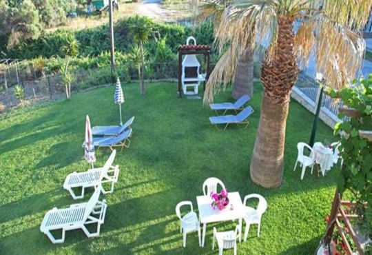 Skioni Studios 2* - снимка - 2