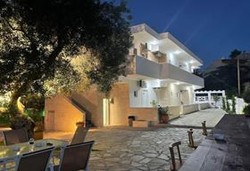 Valerios Hotel - Снимка