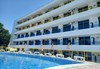 Морско лято в хотел Карнивал, к.к. Златни пясъци! Нощувка на база all inclusive light, външен басейн, детски басейн, чадър и шезлонг до басейна, безплатно дете до 1.99 г. - thumb 5