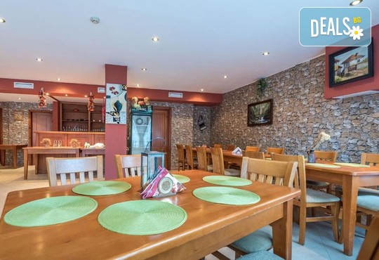 Семеен Хотел Лили 3* - снимка - 7