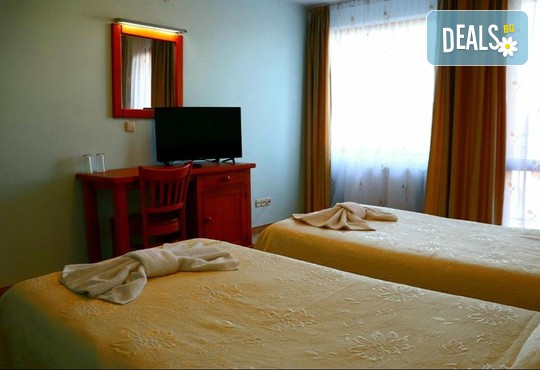 Семеен Хотел Лили 3* - снимка - 18