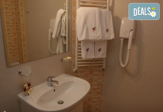 Евелина Палас 4* - снимка - 44