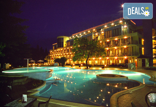 Хотел Корал 4* - снимка - 1