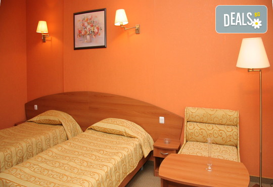 Хотел Естрея Палас 4* - снимка - 5