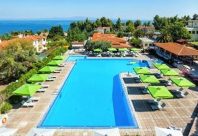 Нощувка на база Закуска и вечеря,All inclusive в Palladium Hotel 3*, Криопиги, Халкидики - Снимка