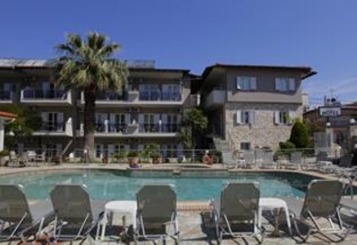 Нощувка на база Закуска в Sarantis Hotel 3*, Ханиоти, Халкидики - Снимка