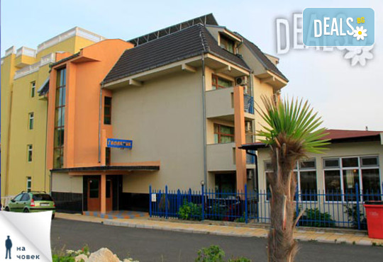 Семеен хотел Галактик 2* - снимка - 2