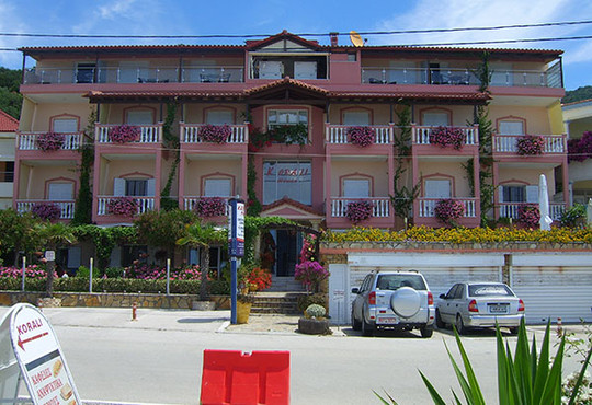 Korali House 3* - снимка - 2