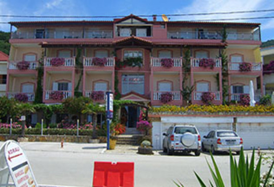 Korali House 3* - снимка - 1