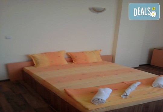 Хотел Денз - снимка - 17