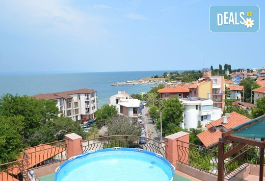 Хотел Денз - снимка - 2