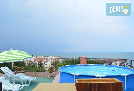 Хотел Денз - снимка - 4