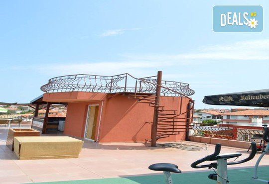 Хотел Денз - снимка - 12