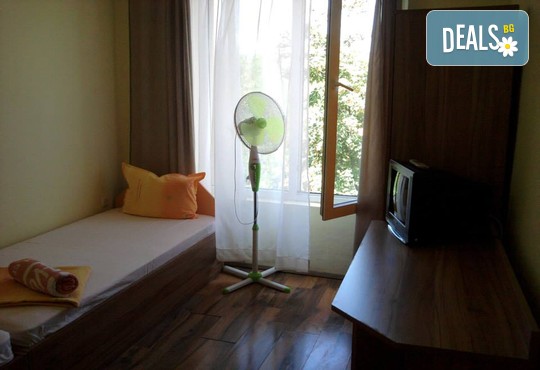 Хотел Денз - снимка - 14