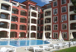 Апартхотел Равда Дом - Снимка