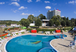 Хотелски комплекс КООП - Снимка