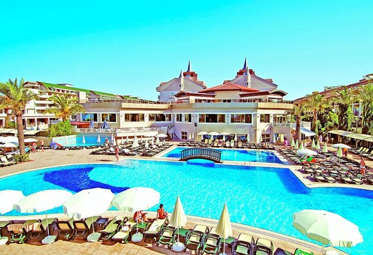 Aydinbey Famous Resort 5* - снимка - 1