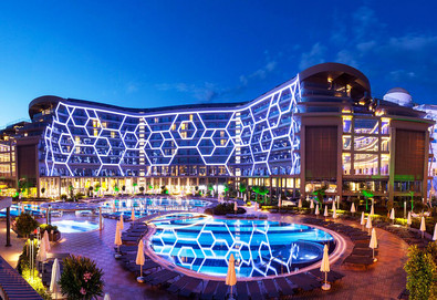 Самолетна почивка в Турция! 7 нощувки на човек на база All inclusive в Bosphorus Sorgun Hotel 5*, Сиде, Турска ривиера с двупосочен чартърен полет​ от Варна - Снимка