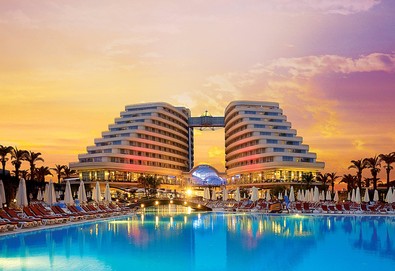 Самолетна почивка в Турция! 4 нощувки на човек на база All inclusive в Miracle Resort Hotel 5*, Анталия, Турска ривиера с двупосочен чартърен полет от София - Снимка
