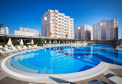 Самолетна почивка в Турция! 3 нощувки на човек на база Ultra all inclusive в Ramada Resort Lara 5*, Лара, Турска ривиера с двупосочен чартърен полет от София - Снимка